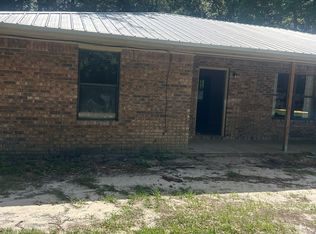 1312 State Highway 20 E, Freeport, FL 32439