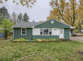 2121 Prosperity Rd, Saint Paul, MN 55109