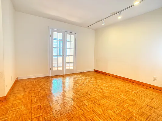 Rented by Corcoran | media 18