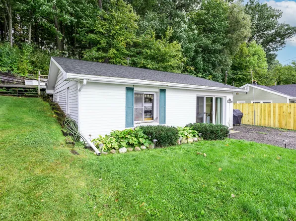3991 S Shore Dr, Delton, MI 49046