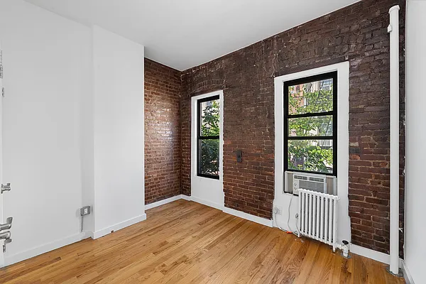 Rented by REAL New York | media 28