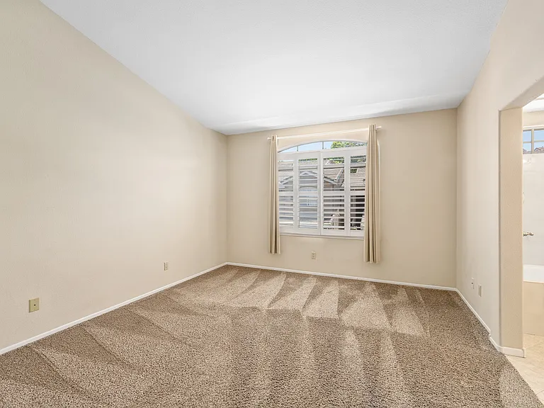 9533 Questa Pointe — Photo 6