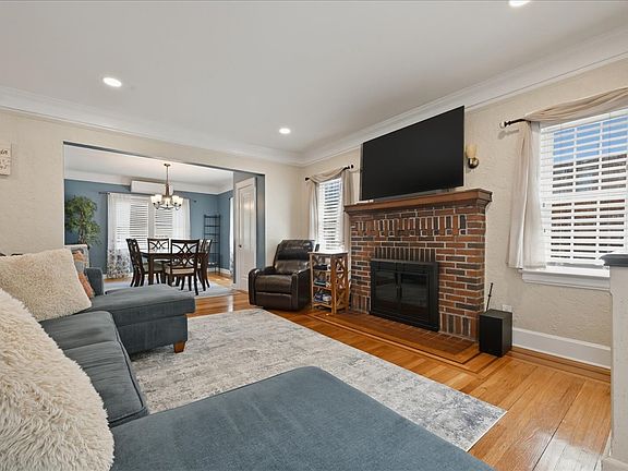 5th image of 38-11 205th St