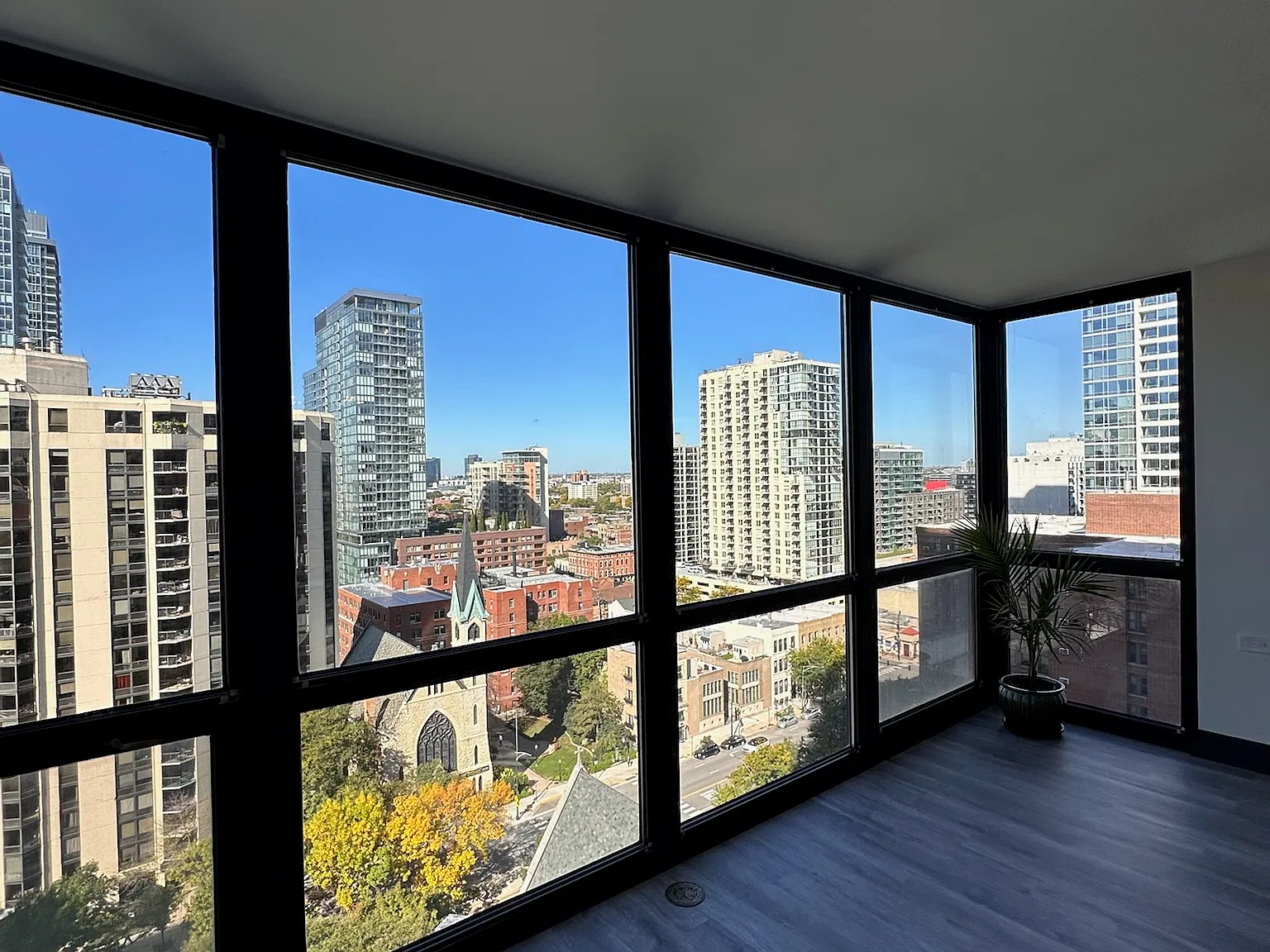 Studio, 600 sqft, $2,150 — Photo 4