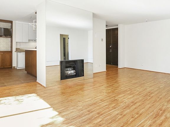5th image of 5875 Doverwood Dr Unit 203