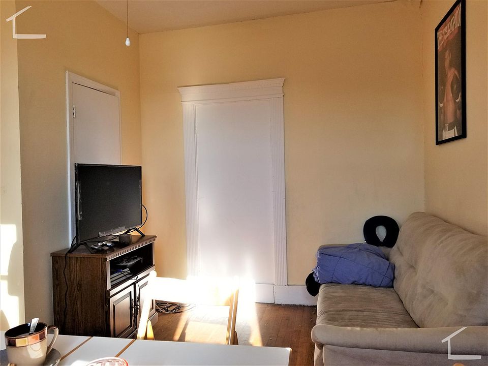 2nd image of 48 Brighton St #30