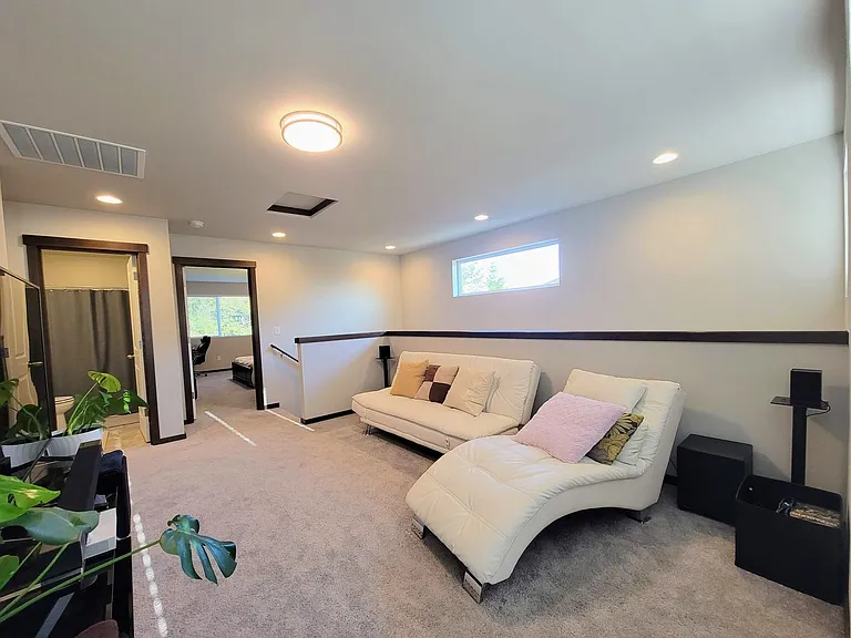 5050 Granger St — Photo 10