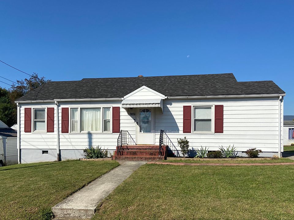 1st image of 2307 Peach St
