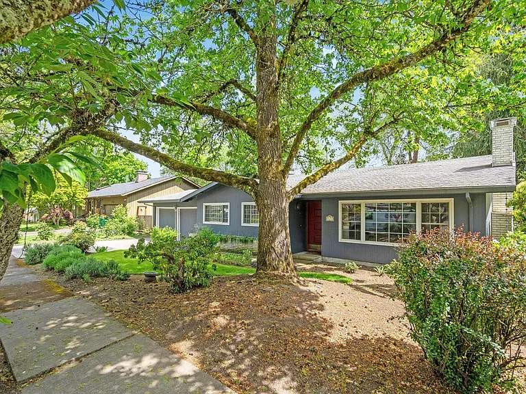 7670 SW 140th Ave — Photo 39