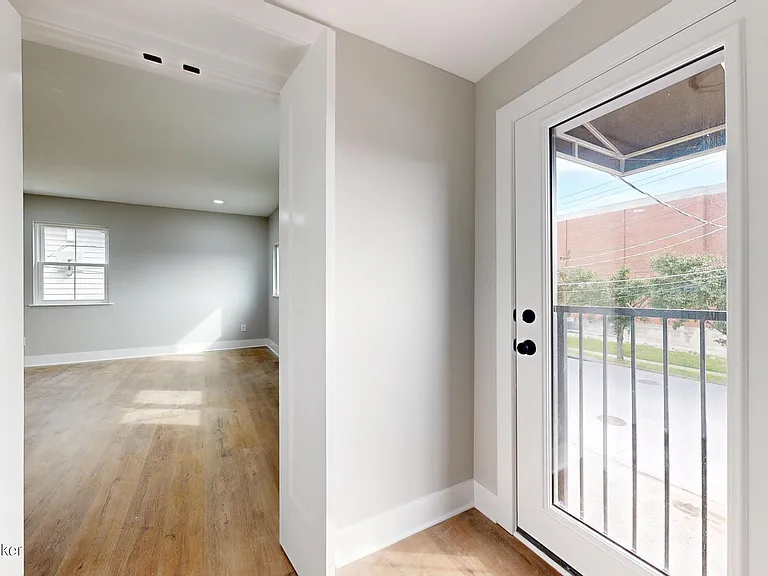 116 Bauer Ave #201 — Photo 6