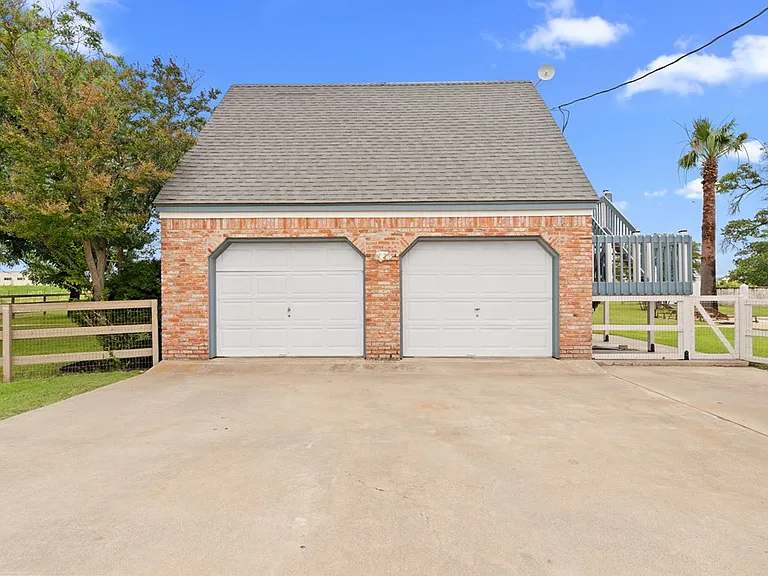 160 Vernons Ln — Photo 5