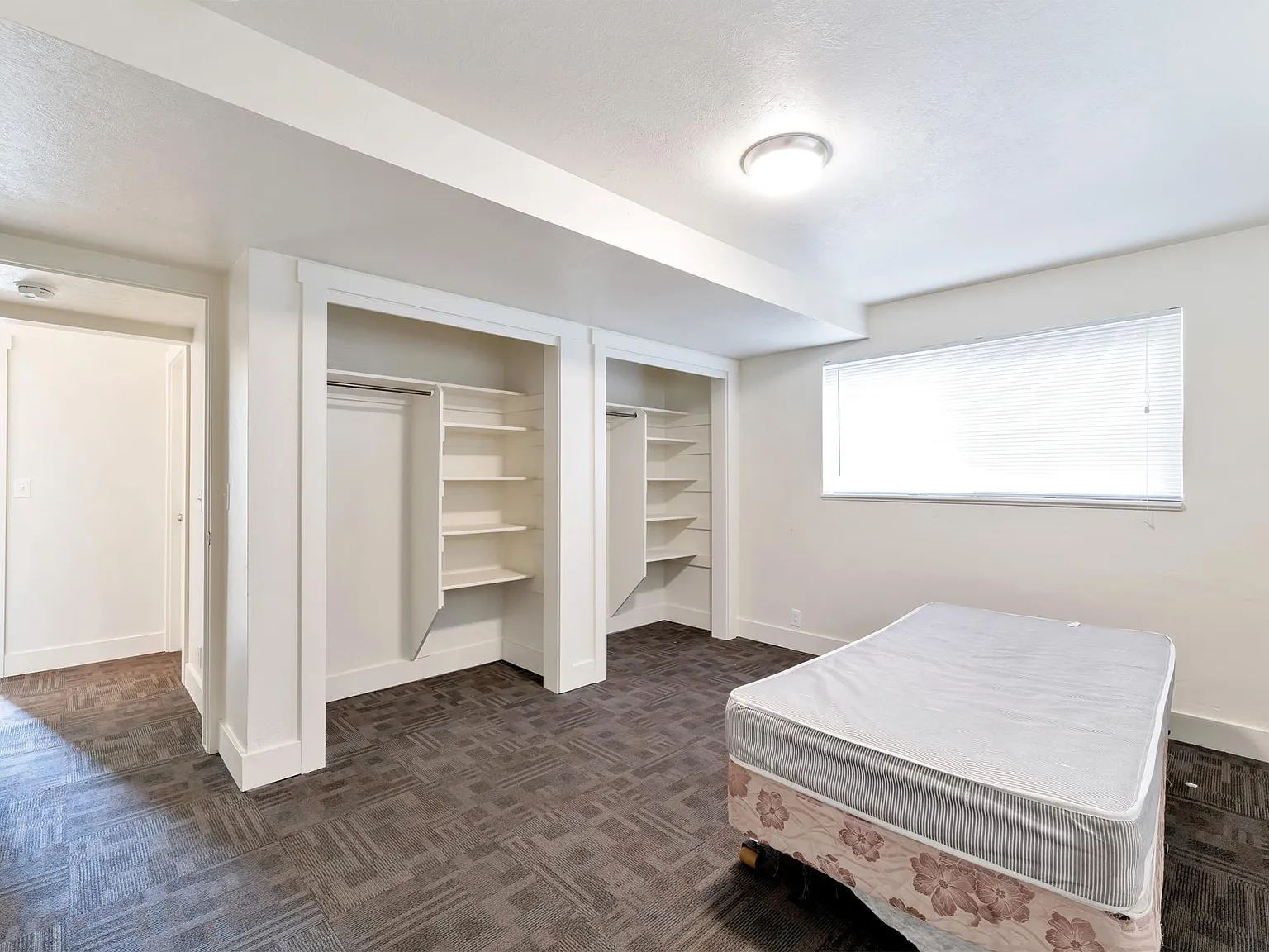 3 bed, $595 — Photo 2