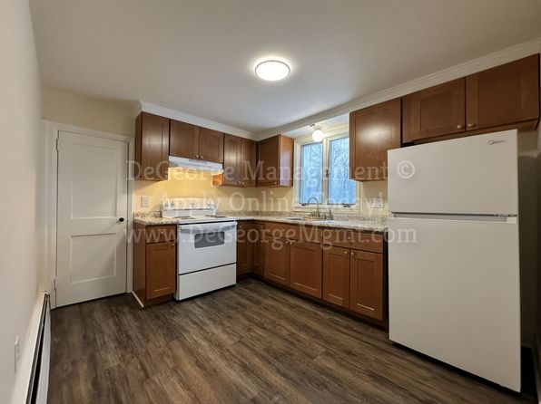 1161 E Union St #3