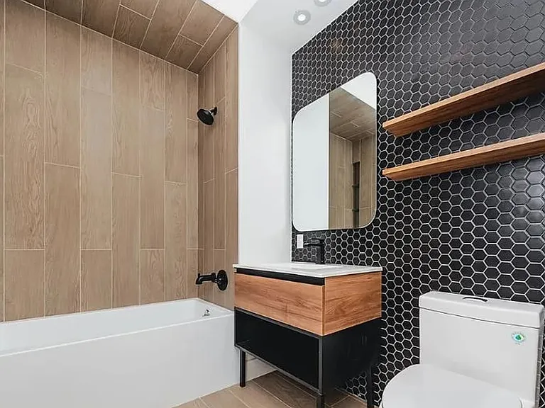 260 Gold St #508 — Photo 10