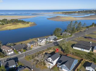 790 17th Ave, Seaside, OR 97138