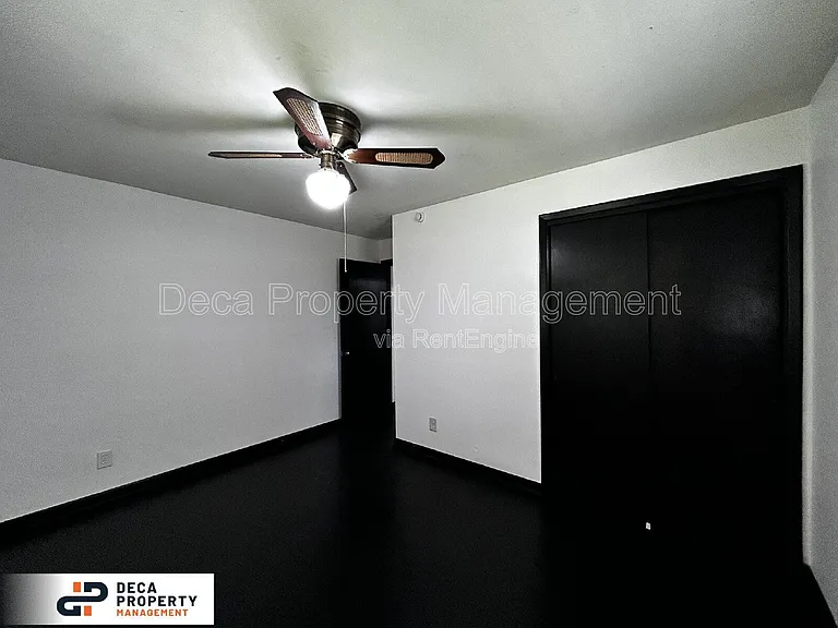 2312 Shields Ave — Photo 12