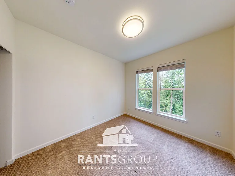 Forest Park Townhomes — Photo 36