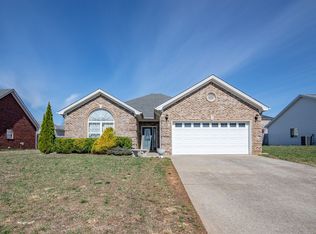 425 Cabernet Dr, Vine Grove, KY
