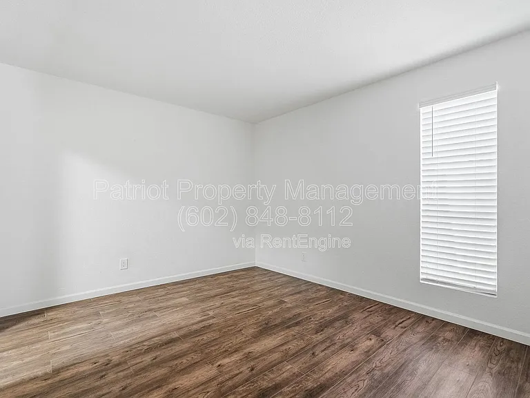231 N Robson #7 — Photo 15