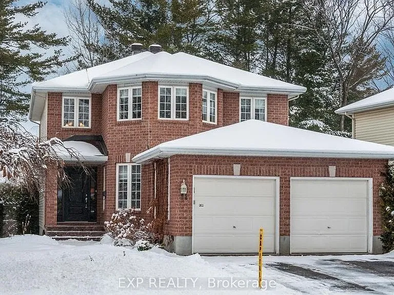 11 Pepperidge Way — Photo 1