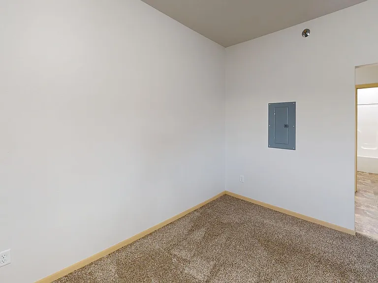 Cascades Apartments — Photo 6
