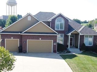 7417 SW Arthurs Rd, Topeka, KS 66610