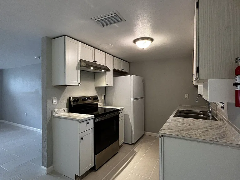 Kitchen View 3 - 5 E Golden St