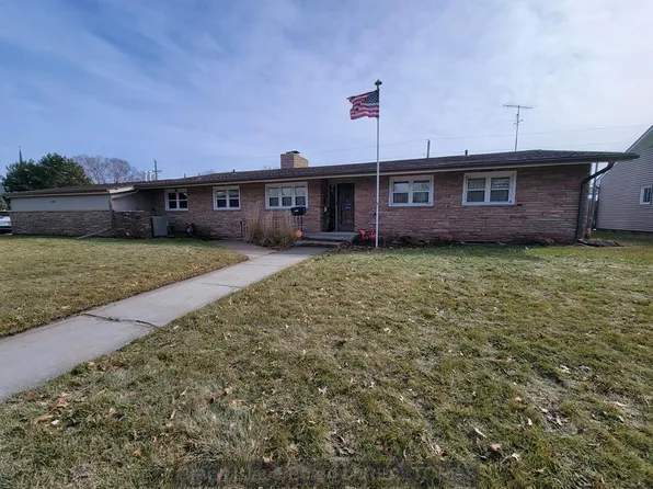 2205 W Anna St, Grand Island, NE 68803