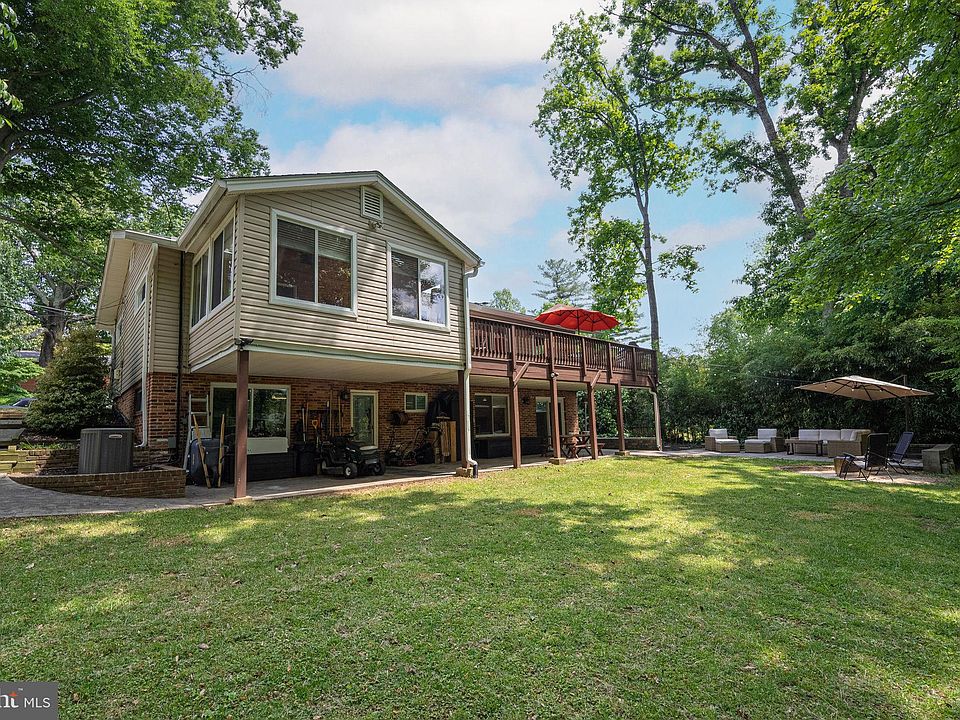 10136 Spring Lake Ter, Fairfax, VA 22030 Zillow