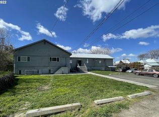 513 SW 10th St APT 2, Pendleton, OR 97801