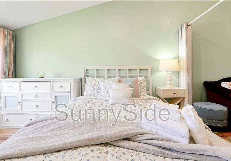 42 Nottingham Way #A — Photo 31