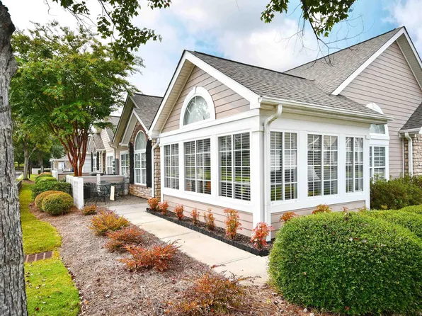 130 High Hat Cir, Greenville, SC 29617