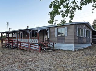 29404 N Dunn Rd, Chattaroy, WA 99003