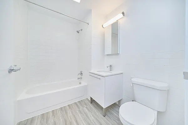 Rented by Living New York | media 8