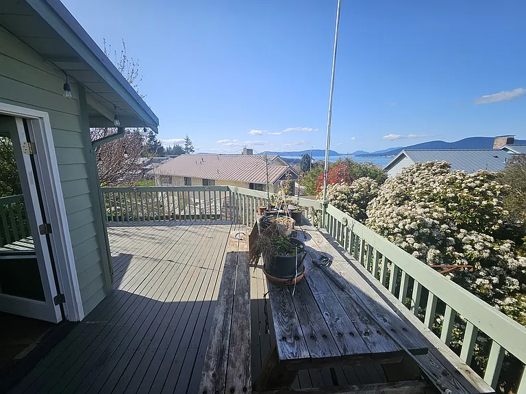 4402 Glasgow Way — Photo 43