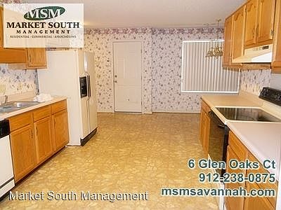 5th image of 6 Glen Oaks Ct