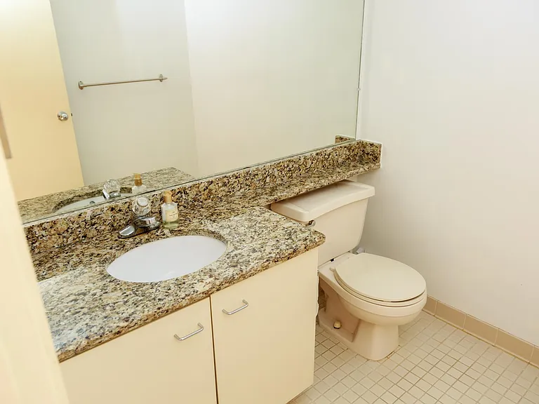 716 Eton Ct — Photo 14
