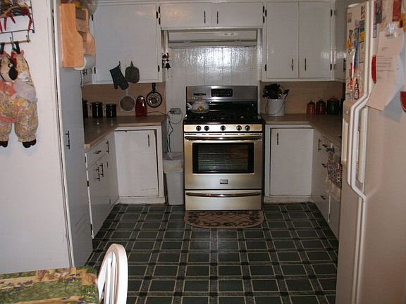 5th image of 404 Mulberry St