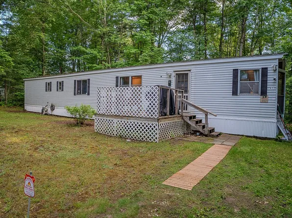 95 Walden Rd, Colchester, VT 05446