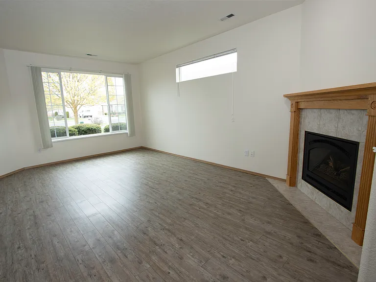 7519 N Perry St — Photo 14
