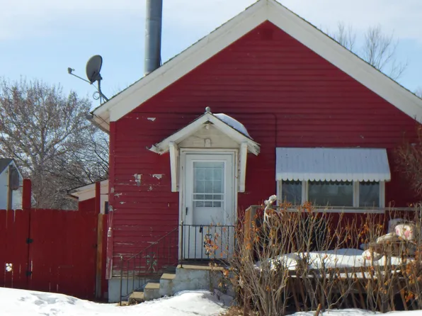 217 3rd Ave W, Culbertson, MT 59218