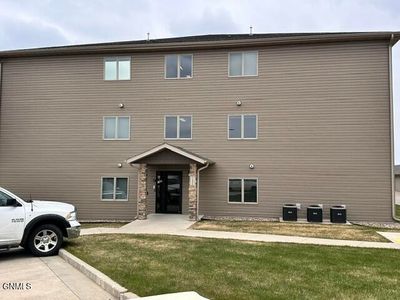 1405 Sharloh Loop APT 1, Bismarck, ND, 58501