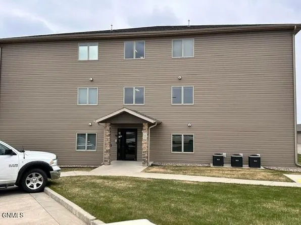 1405 Sharloh Loop APT 1, Bismarck, ND 58501