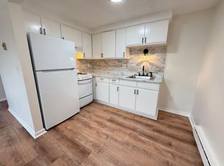 6347 Robinson Rd, Lockport, NY 14094