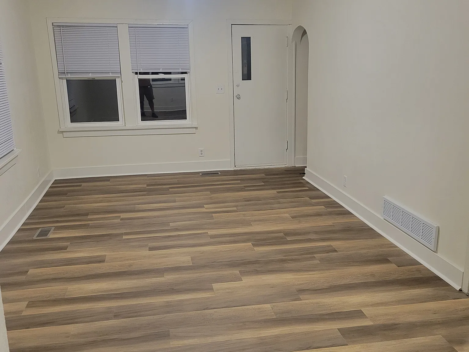 4 bed, 1500 sqft, $1,800 — Photo 3