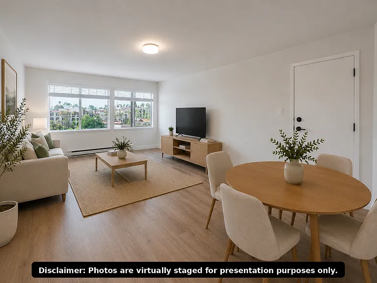 2622 S Hobart Blvd #14 — Photo 2