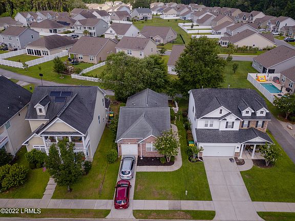 2nd image of 64 Heritage Parkway