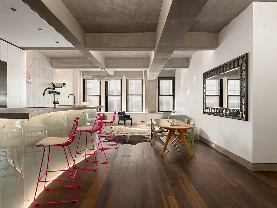 315 7th Ave #5D