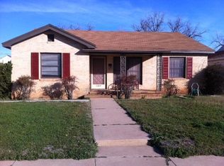 1109 E 12th St, Sweetwater, TX 79556