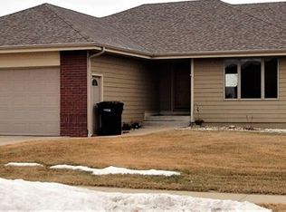 410 Ruth St, Yankton, SD 57078